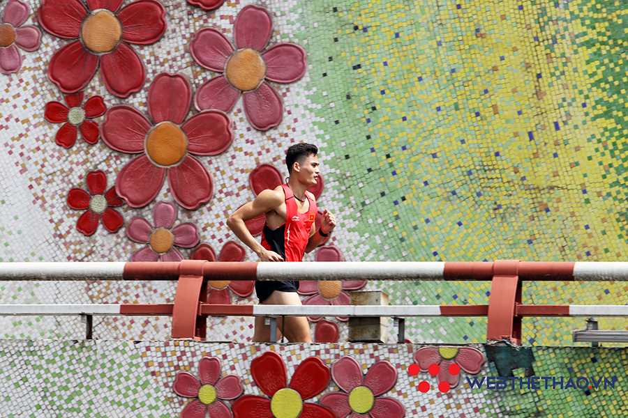 Ngắm cung đường đẹp lạ của VPBank Hanoi Marathon 2019 với soái ca Quách Công Lịch